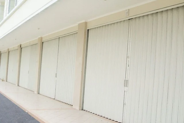pintu harmonika